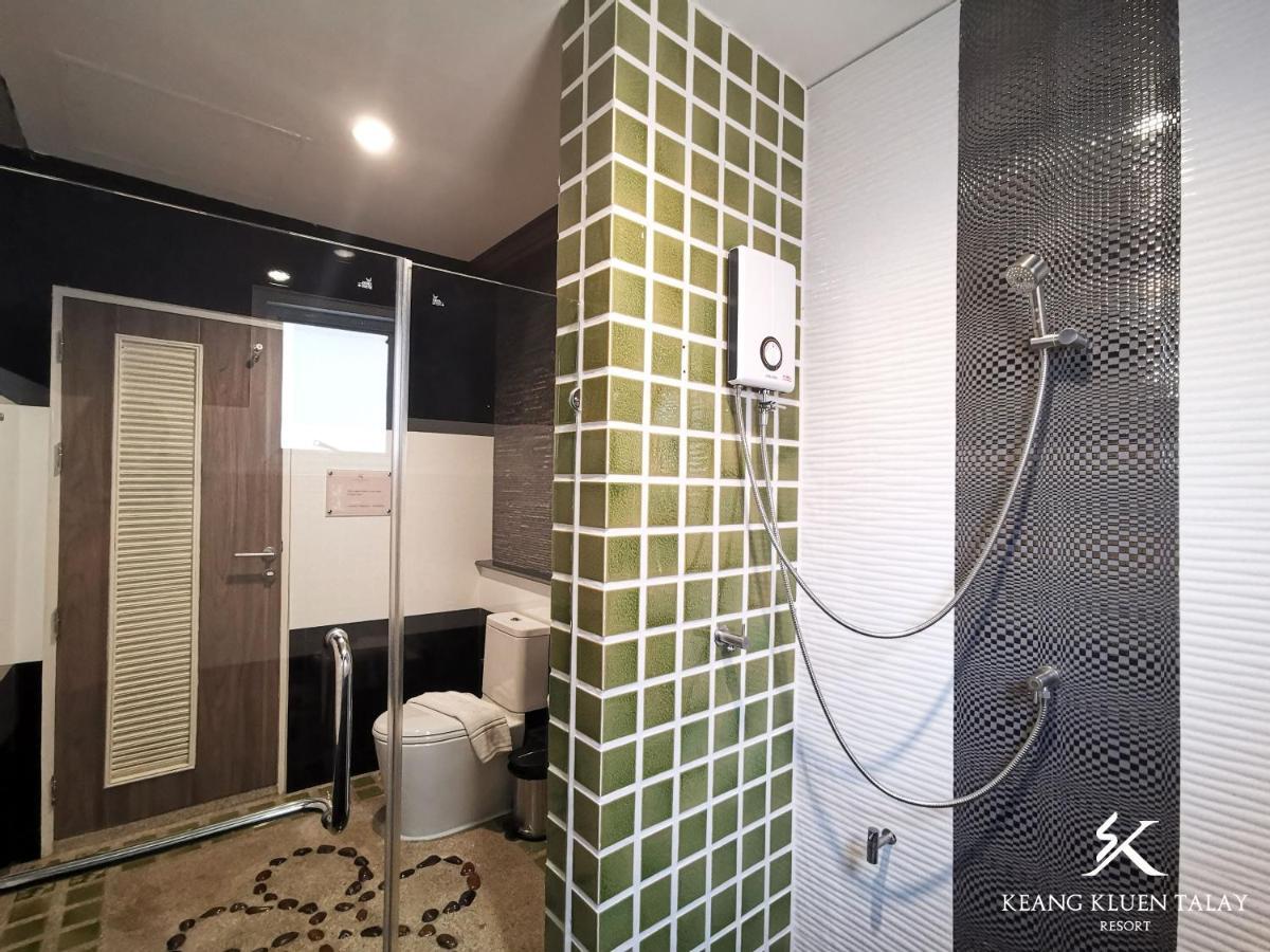 Keang Kluen Talay Resort Haad Chao Samran Bagian luar foto