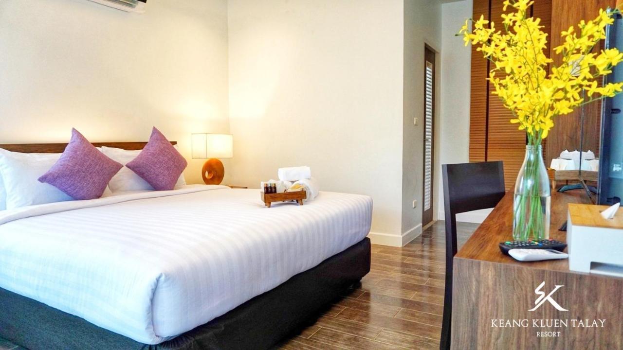 Keang Kluen Talay Resort Haad Chao Samran Bagian luar foto