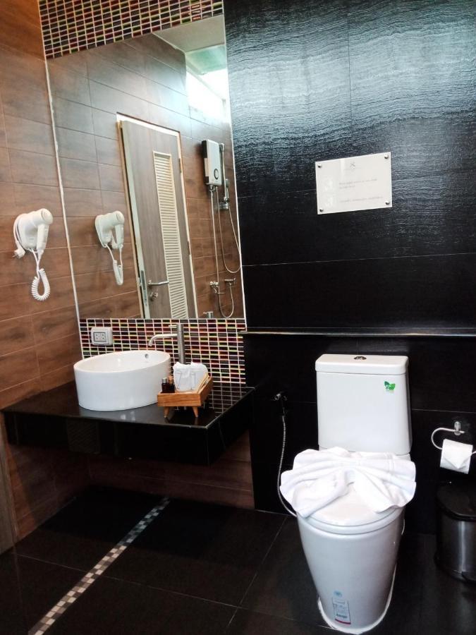 Keang Kluen Talay Resort Haad Chao Samran Bagian luar foto